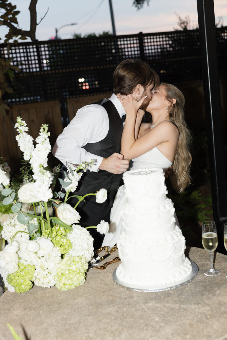 Dempsey Bakery: Best Gluten-free Wedding Cakes in Little Rock